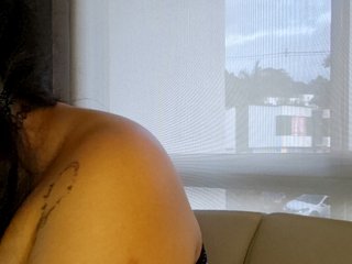 Эротический видеочат zoeylove