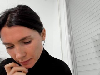 Эротический видеочат ZoiKissy