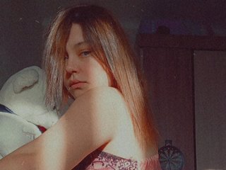 Эротический видеочат PeachyAlice