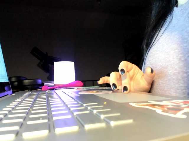 Скриншоты трансляции Zugarcookie